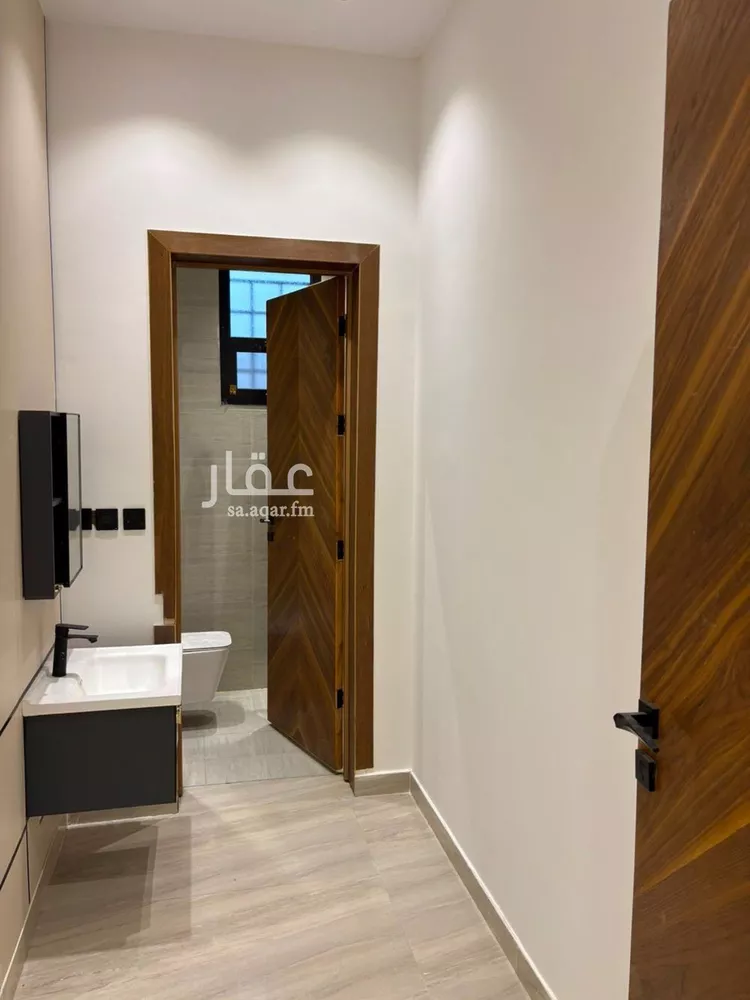 دور للبيع في شارع ممر325, حي طويق, مدينة الرياض, منطقة الرياض 8