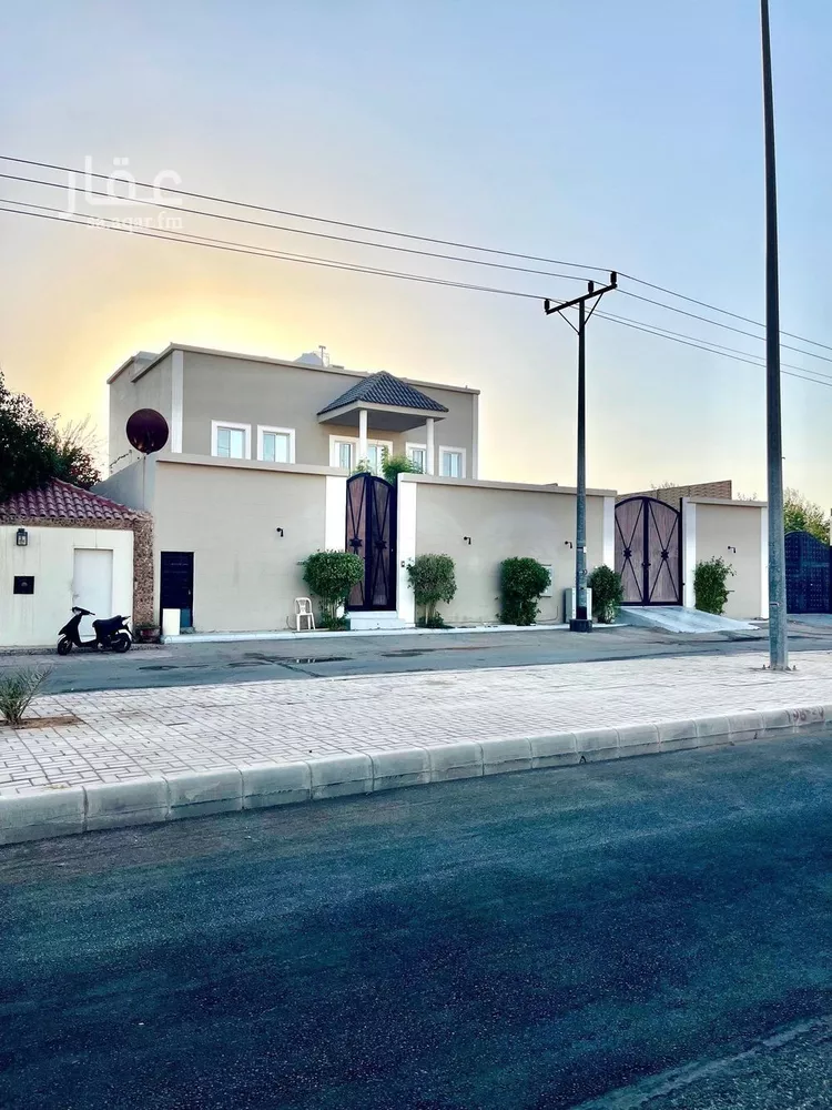 Villa for Sale in Riyadh Al Qirawan