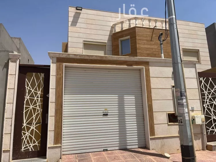 فيلا للبيع في شارع محمد بن الحنفيه, حي الجامعيين, مدينة المجمعة, منطقة الرياض
