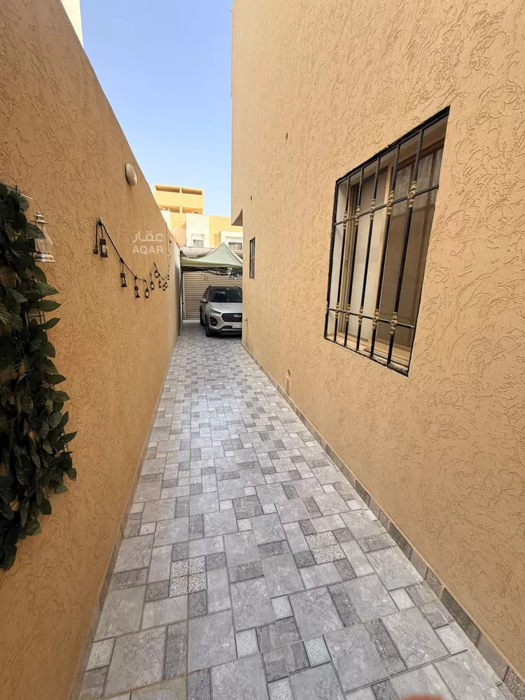 Villa for Sale in Riyadh Badr 18