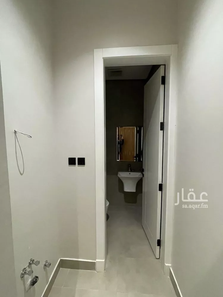 شقة للبيع في شارع عبدالرحمن بن خميس, حي العارض, مدينة الرياض, منطقة الرياض صورة 3