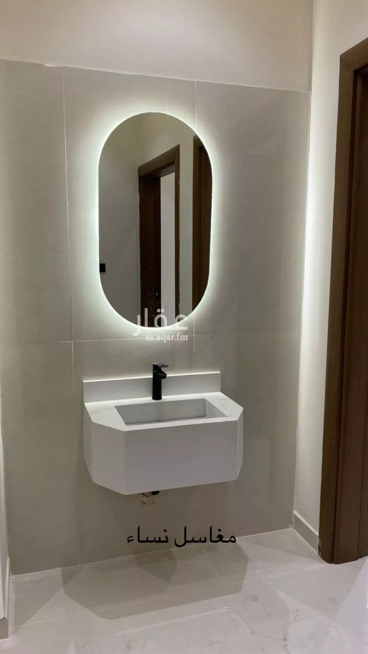 Floor for Rent in Riyadh Al Janadriyah صورة 4