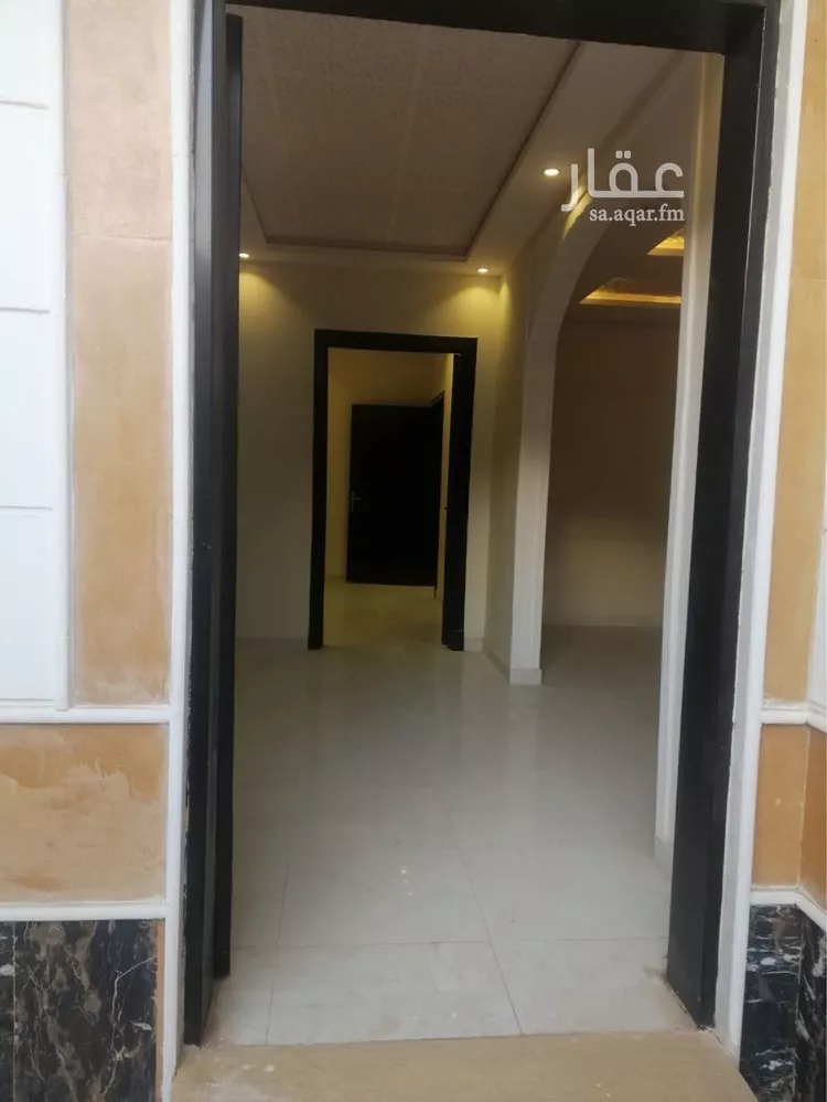 فيلا للبيع في شارع محمد الجمدي, حي عكاظ, مدينة الرياض, منطقة الرياض 6