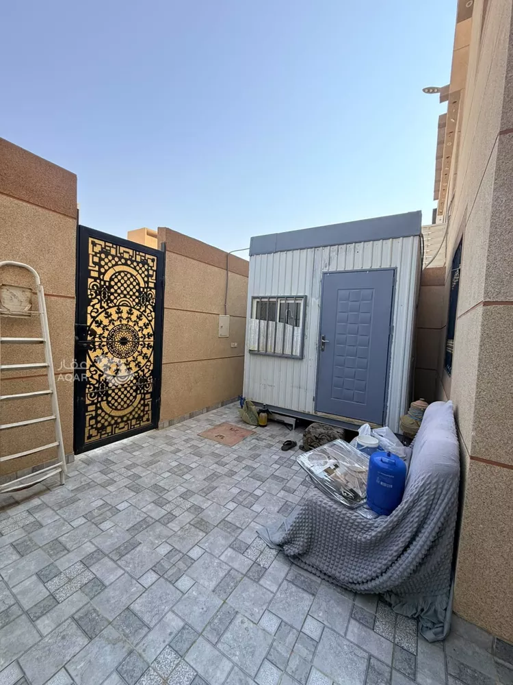 Villa for Sale in Riyadh Badr 5