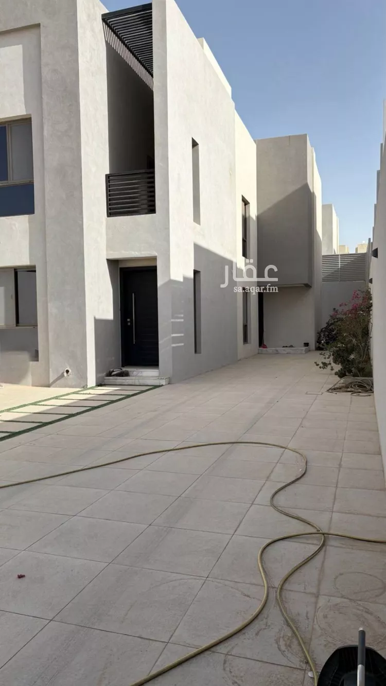 فيلا للإيجار في شارع عباس الجوهري, حي عكاظ, مدينة الرياض, منطقة الرياض صورة 5