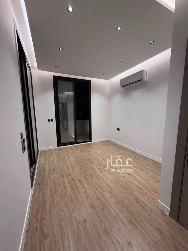 Floor for Rent in Riyadh Ar Raid 12