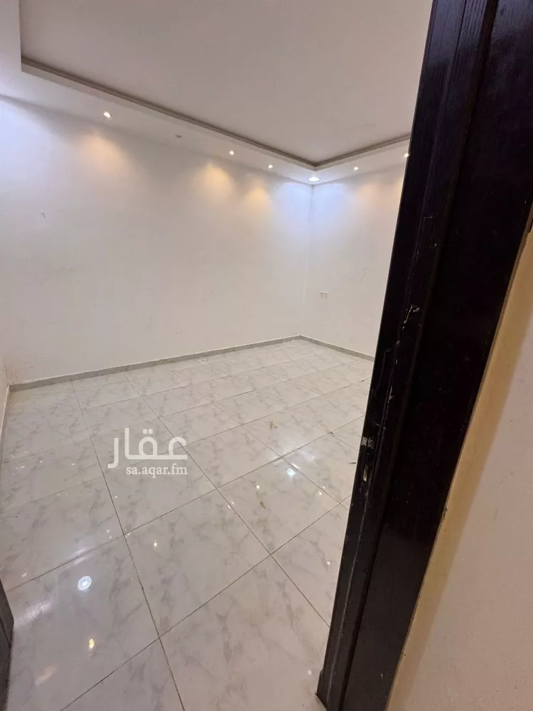 دور للبيع في شارع كثير بن أخضر, حي الحزم, مدينة الرياض, منطقة الرياض صورة 4