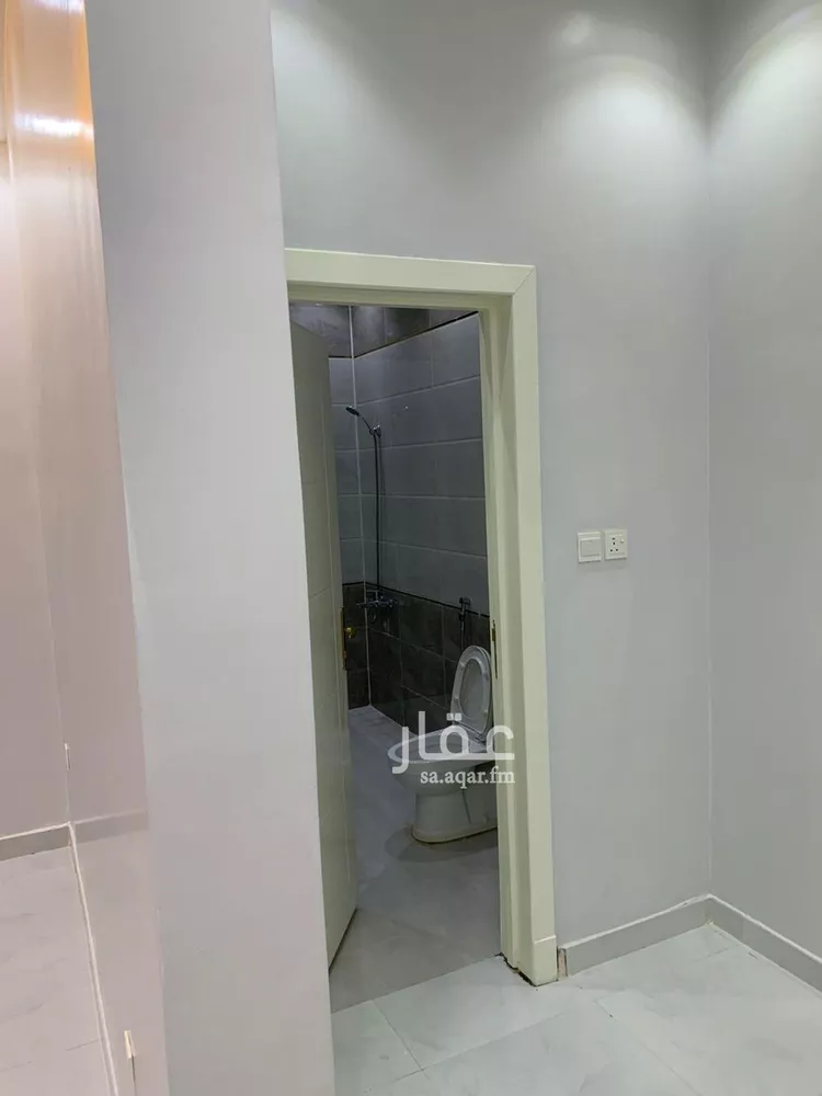 فيلا للبيع في شارع ابن أبي الجيش, حي المهدية, مدينة الرياض, منطقة الرياض 8