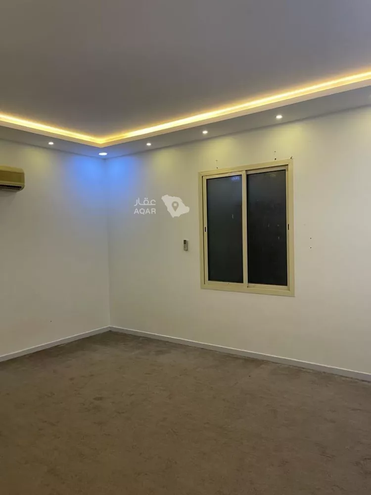 فيلا للبيع في شارع أبي جعفر المسلمي, حي المهدية, مدينة الرياض, منطقة الرياض 8