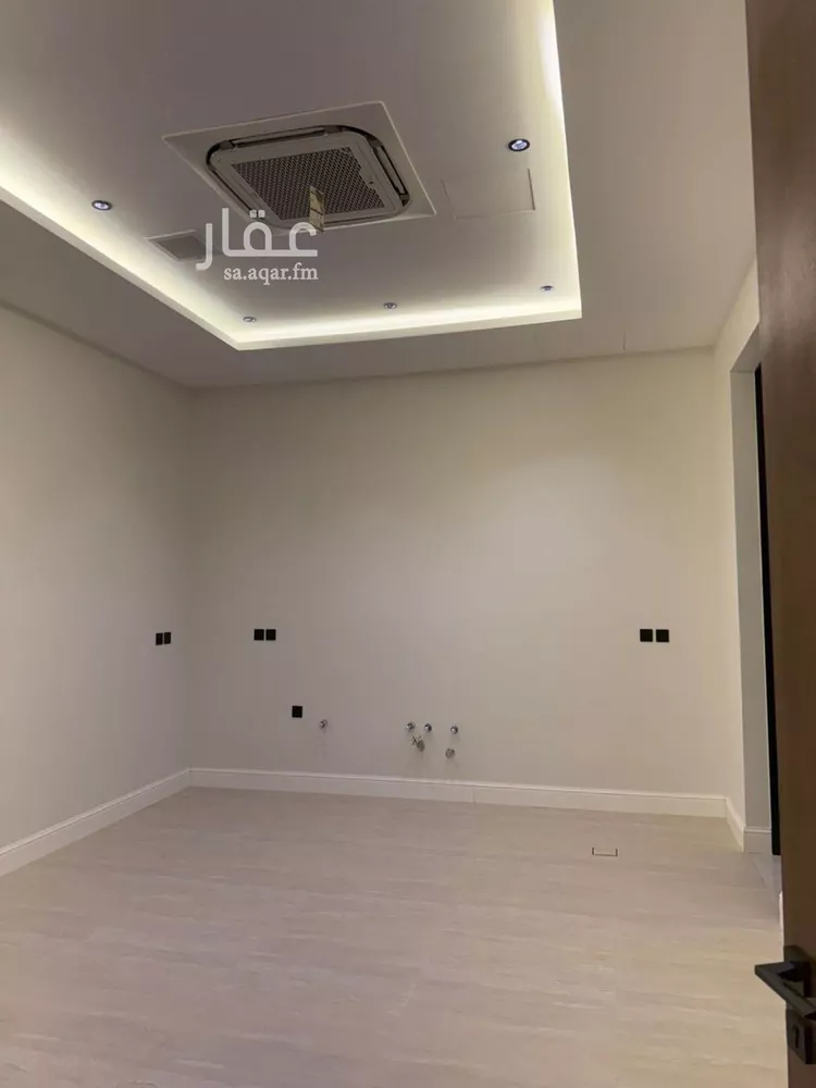 فيلا للبيع في شارع ٨٢٧, حي النرجس, مدينة الرياض, منطقة الرياض 6