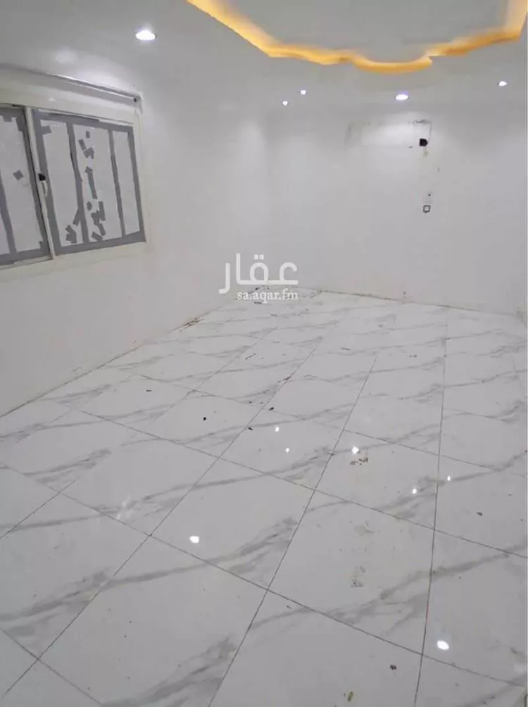 فيلا للبيع في شارع ابن ابي عثمان, حي الدفاع, مدينة المدينة المنورة, منطقة المدينة المنورة صورة 4