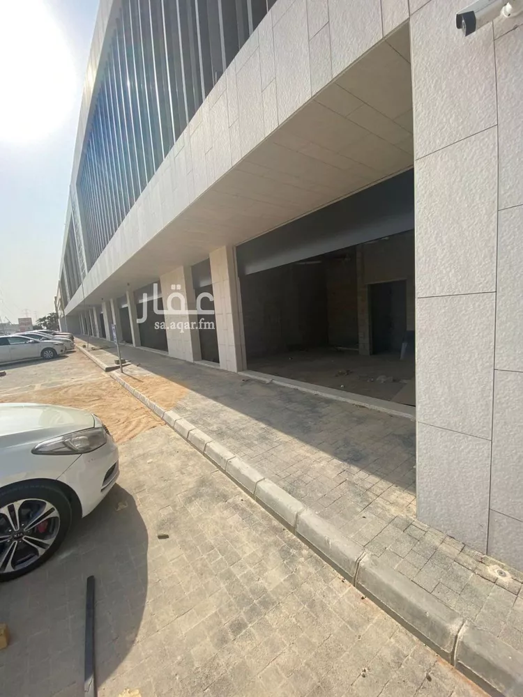 محل للإيجار في شارع الأمير يزيد بن عبدالله بن عبدالرحمن, حي الملقا, مدينة الرياض, منطقة الرياض