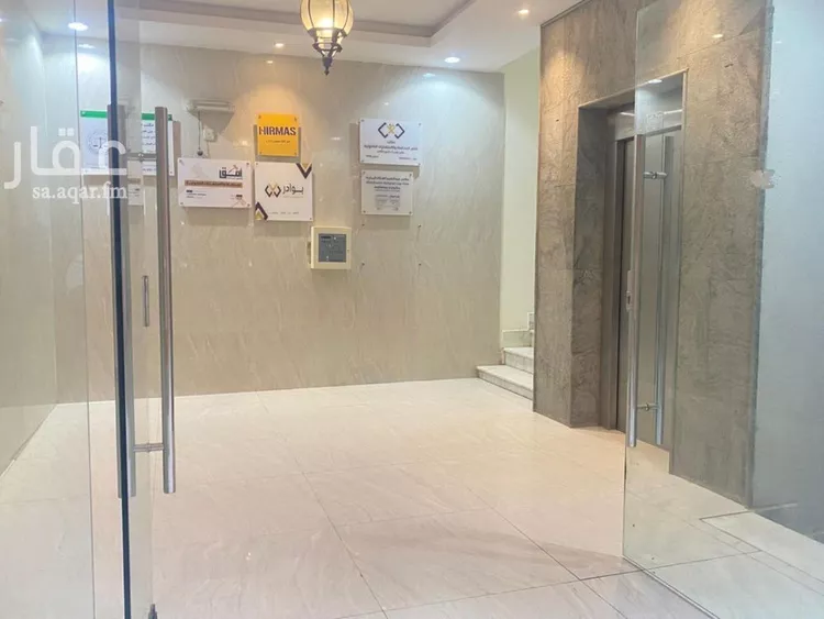 مكتب تجاري للإيجار في شارع عثمان بن عفان الفرعي, حي الوادي, مدينة الرياض, منطقة الرياض صورة 5