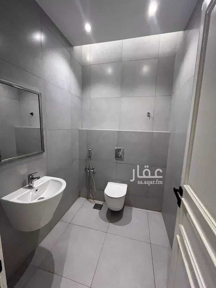 شقة للإيجار في شارع الأمير يزيد بن عبدالله بن عبدالرحمن, حي الملقا, مدينة الرياض, منطقة الرياض 7