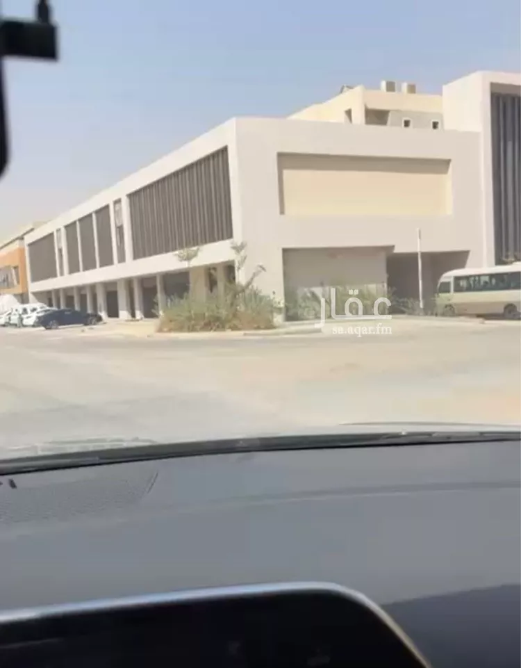 محل للإيجار في شارع الأمير يزيد بن عبدالله بن عبدالرحمن, حي الملقا, مدينة الرياض, منطقة الرياض صورة 2