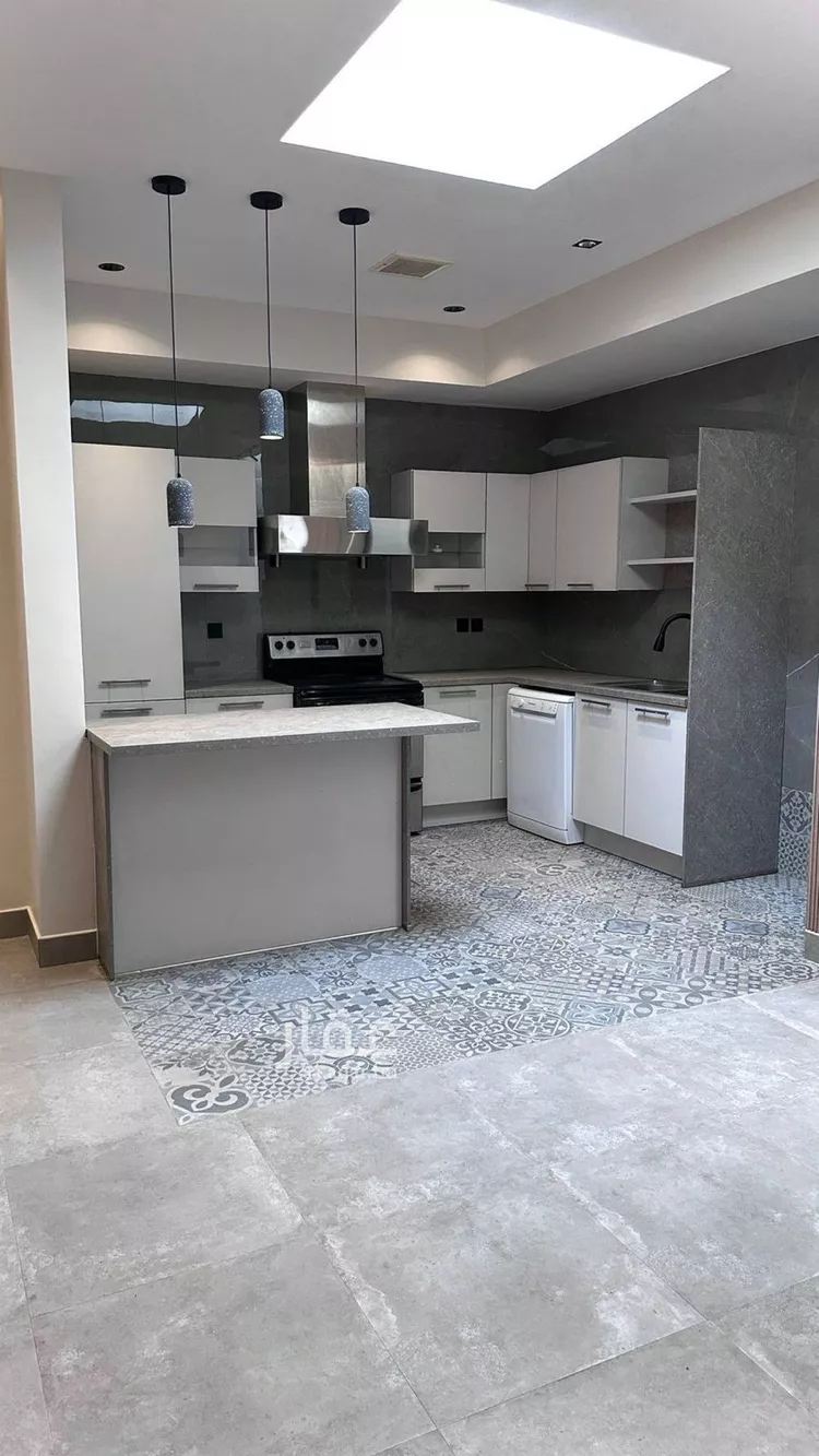 شقة للإيجار في شارع أبي ظهير العصيمي, حي القيروان, مدينة الرياض, منطقة الرياض