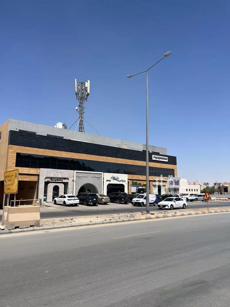 مكتب تجاري للإيجار في شارع وادي وج, حي الملقا, مدينة الرياض, منطقة الرياض صورة 2