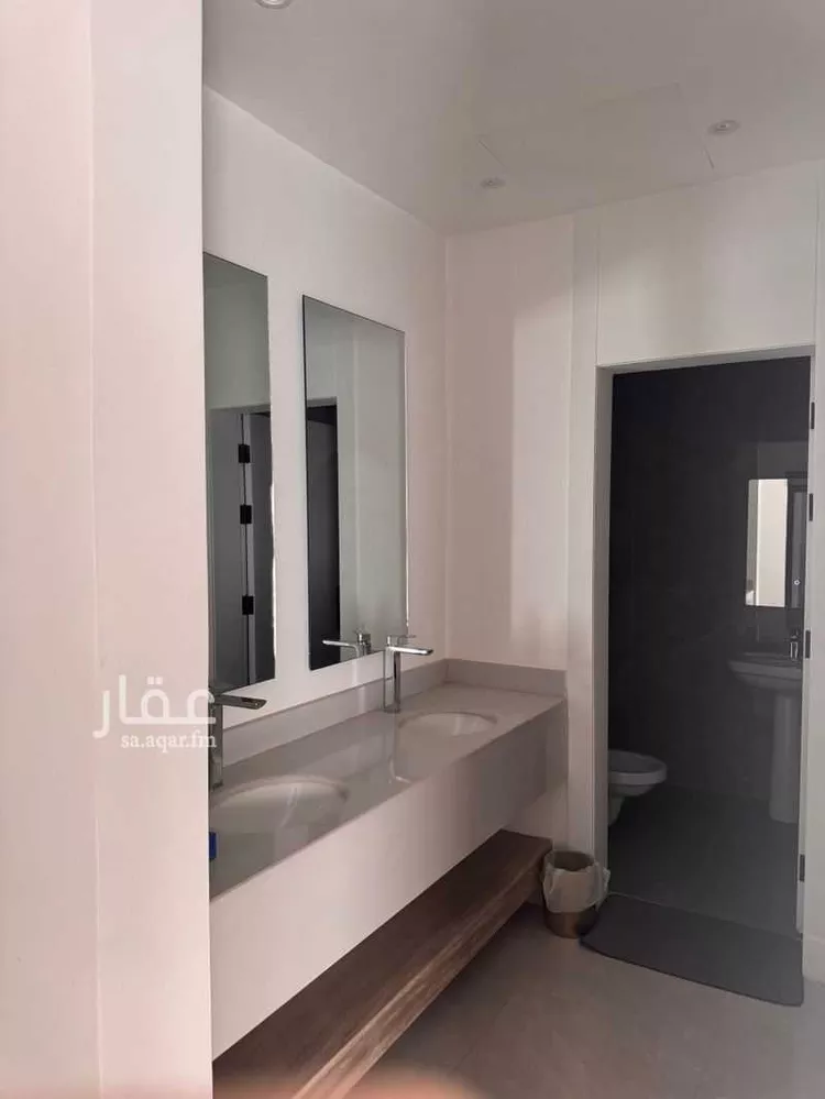 فيلا للإيجار في شارع ساجر الرفدي, حي الملك فهد, مدينة الرياض, منطقة الرياض صورة 3