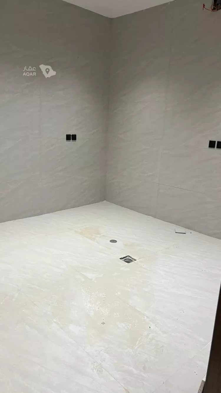 فيلا للإيجار في شارع 6437188, حي طيبة, مدينة الرياض, منطقة الرياض 9