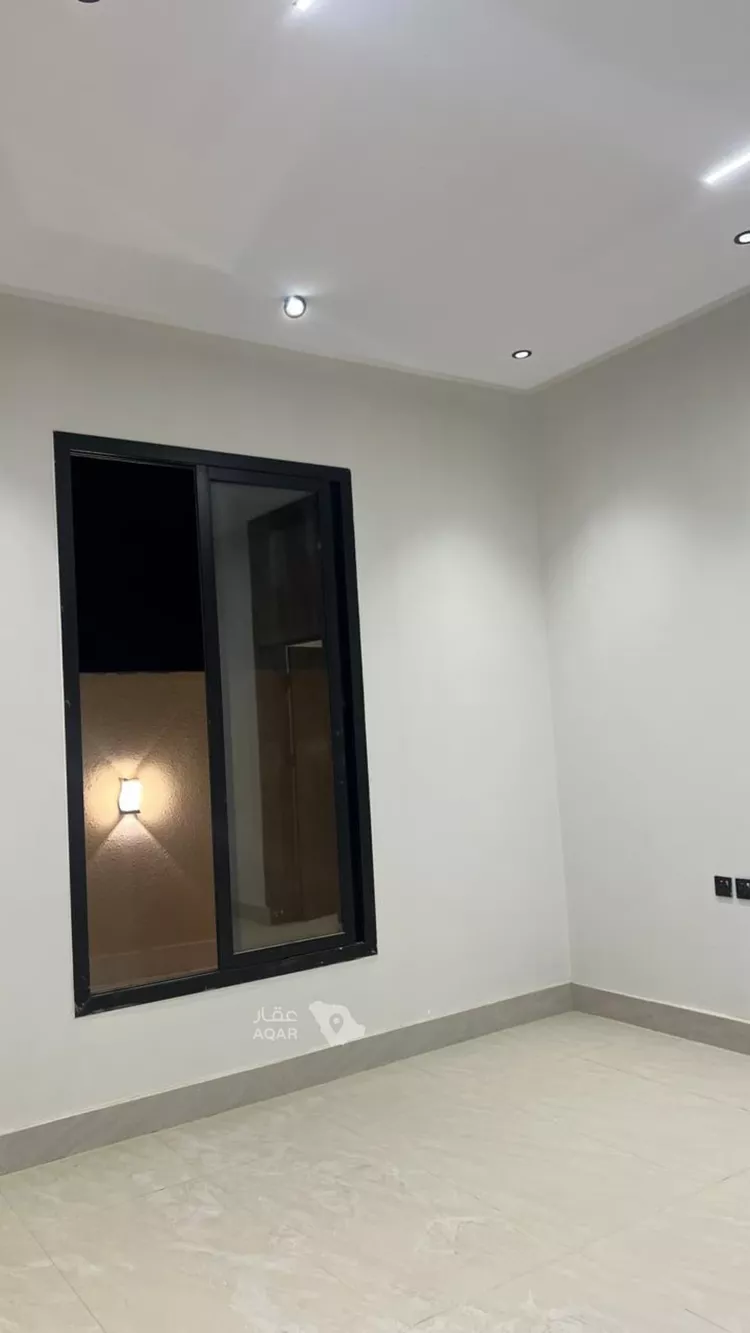 فيلا للإيجار في شارع 6437188, حي طيبة, مدينة الرياض, منطقة الرياض 4