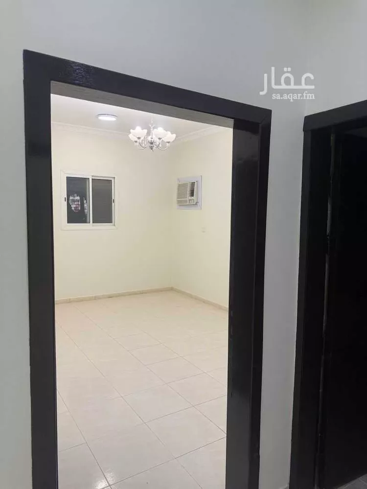 شقة للإيجار في شارع جبل العين ، حي ظهرة لبن ، الرياض ، منطقة الرياض 1 صورة