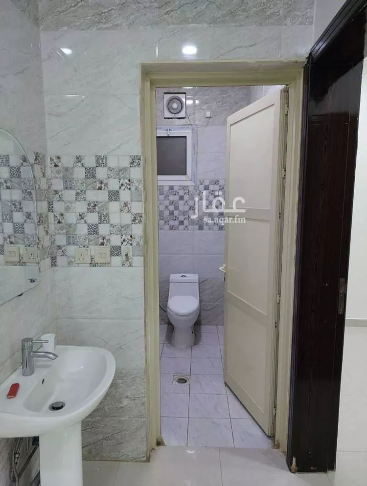 شقة للإيجار في شارع ابن ميسر, حي العزيزية, مدينة الرياض, منطقة الرياض صورة 4