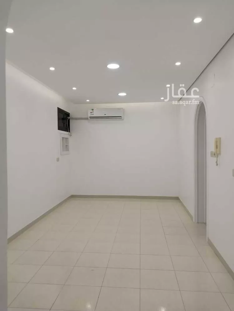 شقة للإيجار في شارع عمر الرازي, حي وسط المدينة, مدينة عنيزة, منطقة القصيم صورة 5