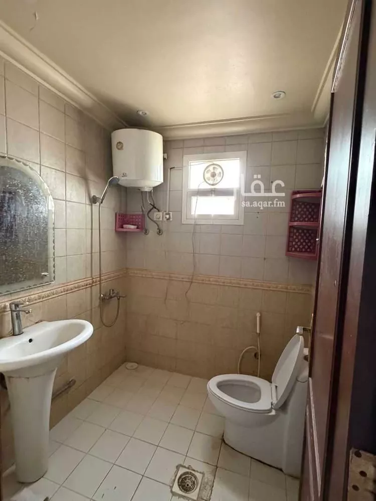 فيلا للإيجار في شارع علي بن فرحون, حي الورود, مدينة الرياض, منطقة الرياض صورة 3