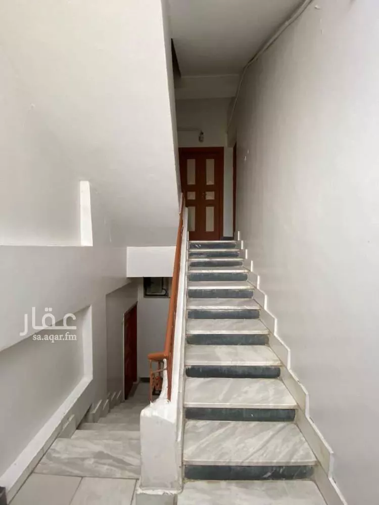 عمارة للبيع في شارع سبرة بن عبدالعزيز الجهني, حي قربان, مدينة المدينة المنورة, منطقة المدينة المنورة صورة 2