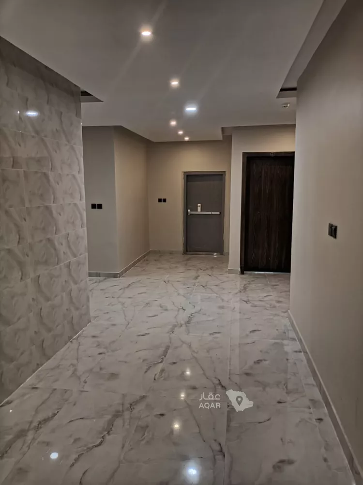 عمارة للبيع في شارع 36د, حي الشعلة, مدينة الدمام, المنطقة الشرقية 5