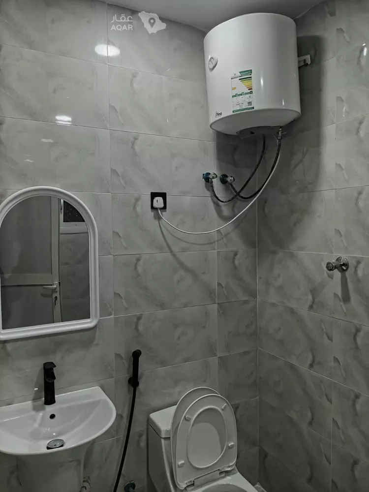 عمارة للبيع في شارع 36د, حي الشعلة, مدينة الدمام, المنطقة الشرقية 9