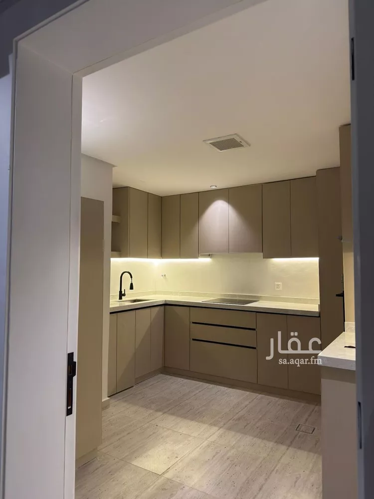 شقة للإيجار في شارع القشاشية, حي الندى, مدينة الرياض, منطقة الرياض صورة 5
