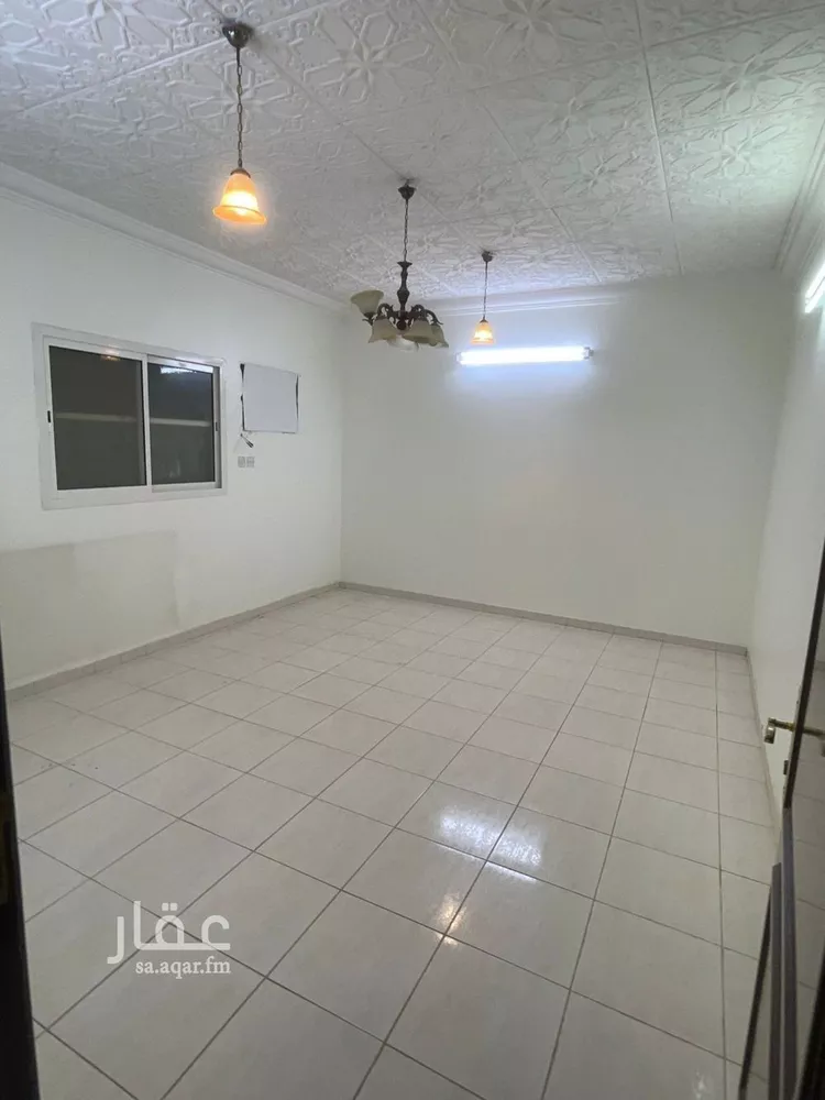 شقة للإيجار في شارع طراق, حي العزيزية, مدينة الرياض, منطقة الرياض 6
