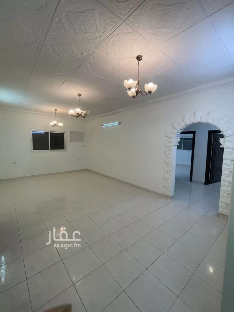 شقة للإيجار في شارع طراق, حي العزيزية, مدينة الرياض, منطقة الرياض 7