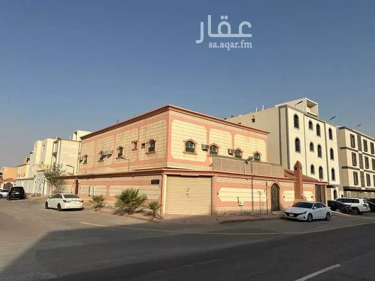 فيلا للبيع في شارع الوطن, حي ظهرة لبن, مدينة الرياض, منطقة الرياض صورة 2
