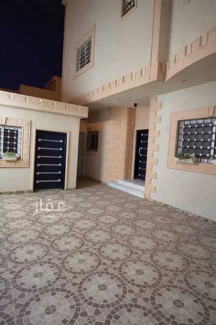 فيلا للبيع في شارع أسلم بن عبدالرحمن ميرك, حي عرقة, مدينة الرياض, منطقة الرياض صورة 2