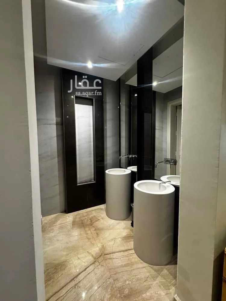 Villa for Sale in Riyadh An Nada 18