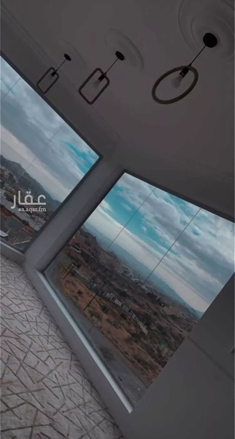 عمارة للبيع في شارع العام, حي التعاون, مدينة أبها, منطقة عسير