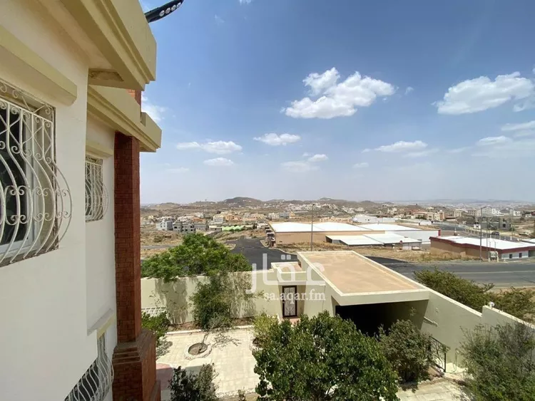 فيلا للبيع في شارع التعاون, حي التعاون, مدينة أبها, منطقة عسير صورة 3