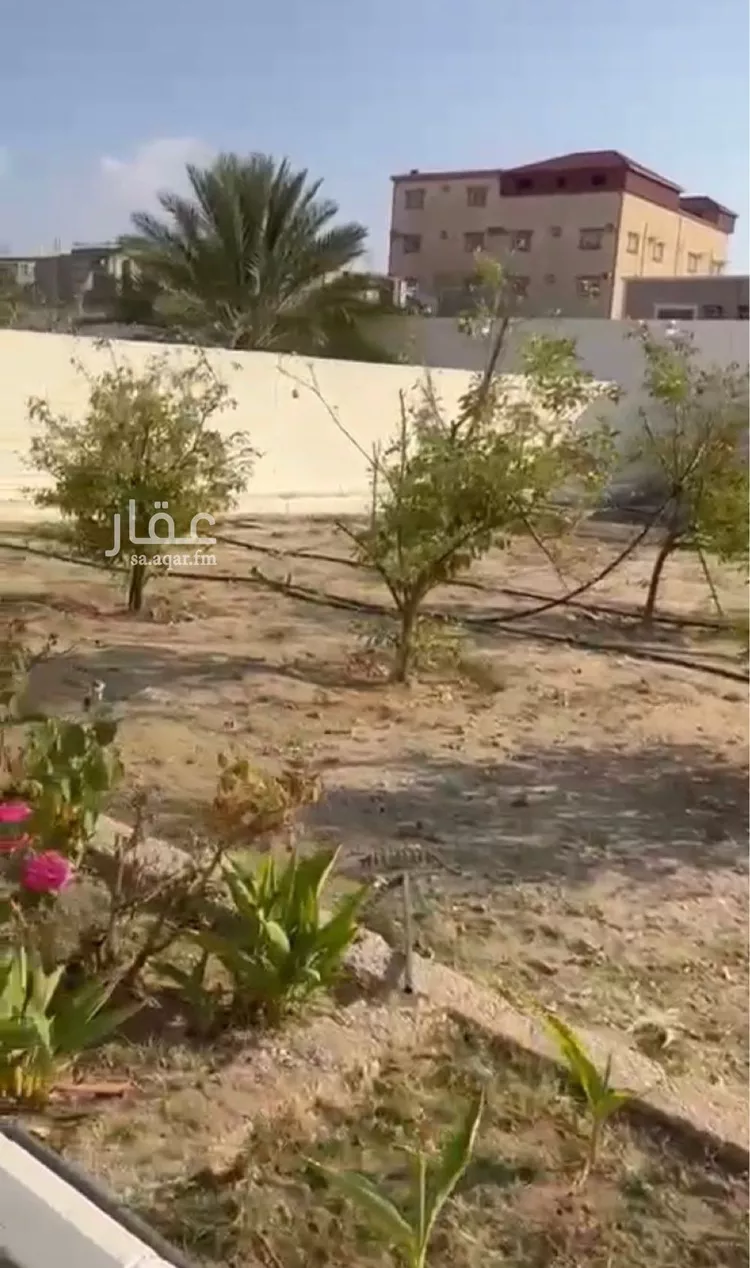 فيلا للبيع في شارع سرية سالم بن عمير, حي المطار, مدينة أبها, منطقة عسير صورة 5