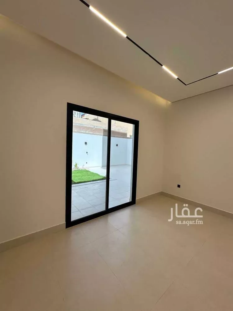 فيلا للبيع في شارع زيد بن خارجة, حي شبرا, مدينة الرياض, منطقة الرياض صورة 3