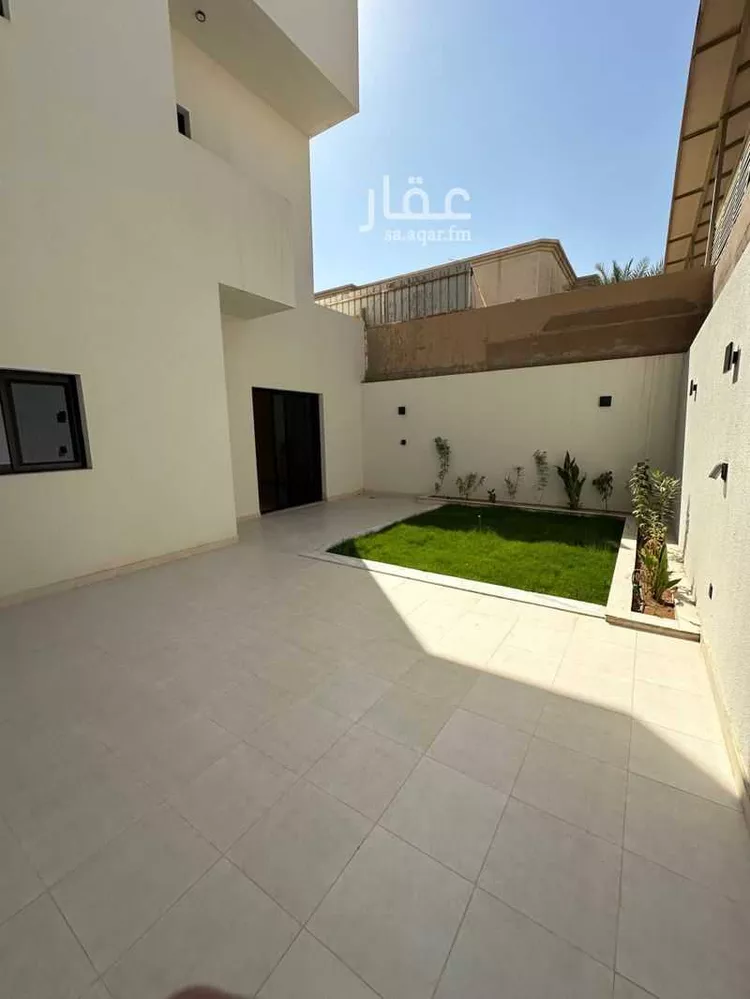 فيلا للبيع في شارع زيد بن خارجة, حي شبرا, مدينة الرياض, منطقة الرياض صورة 5