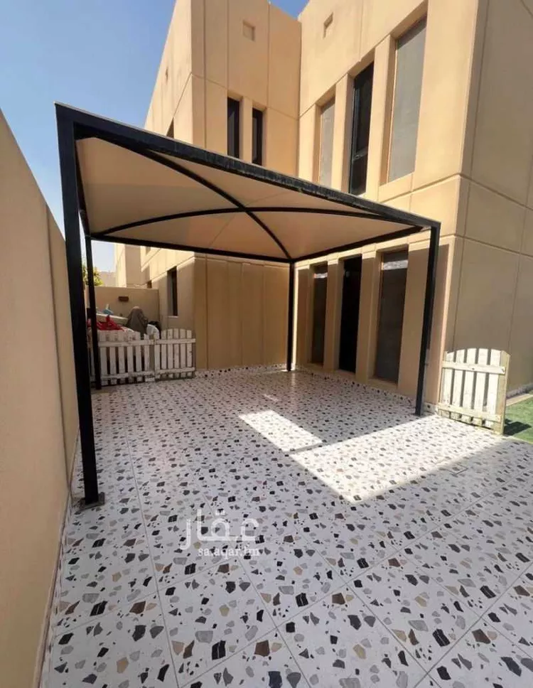 فيلا للبيع في شارع رقم 1005, حي سدرة, مدينة الرياض, منطقة الرياض صورة 2