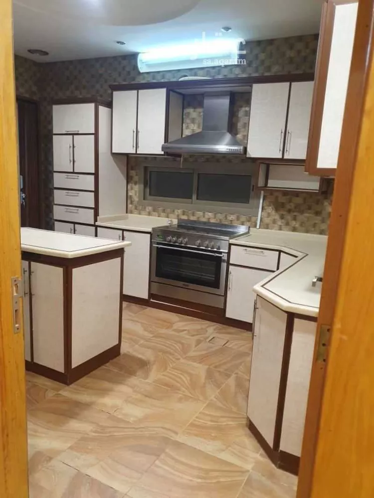 فيلا للبيع في شارع عامر بن اوس, حي الملك عبدالعزيز, مدينة المجمعة, منطقة الرياض صورة 3