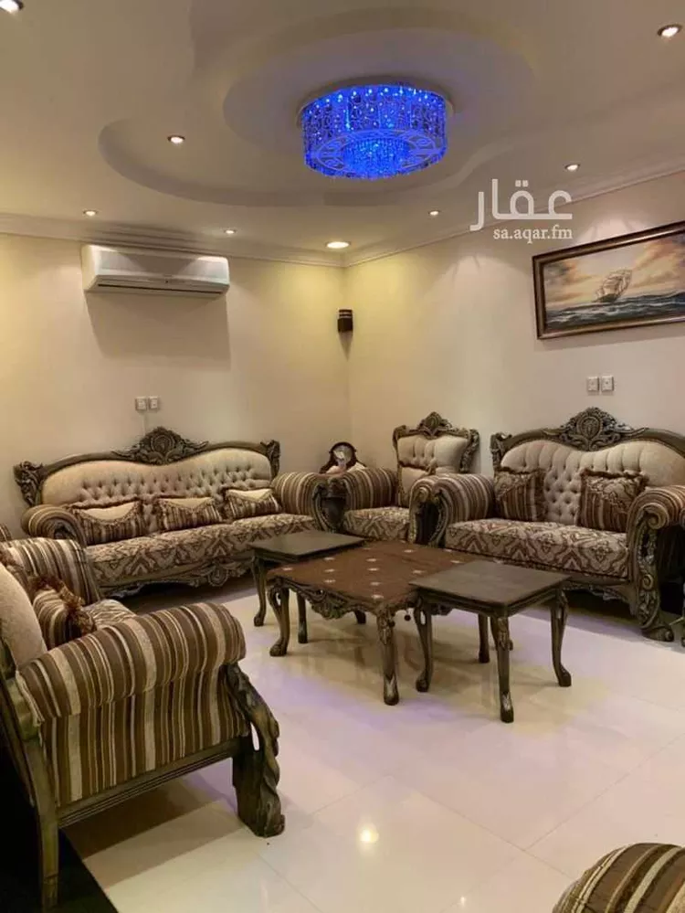 فيلا للبيع في شارع عامر بن اوس, حي الملك عبدالعزيز, مدينة المجمعة, منطقة الرياض صورة 2