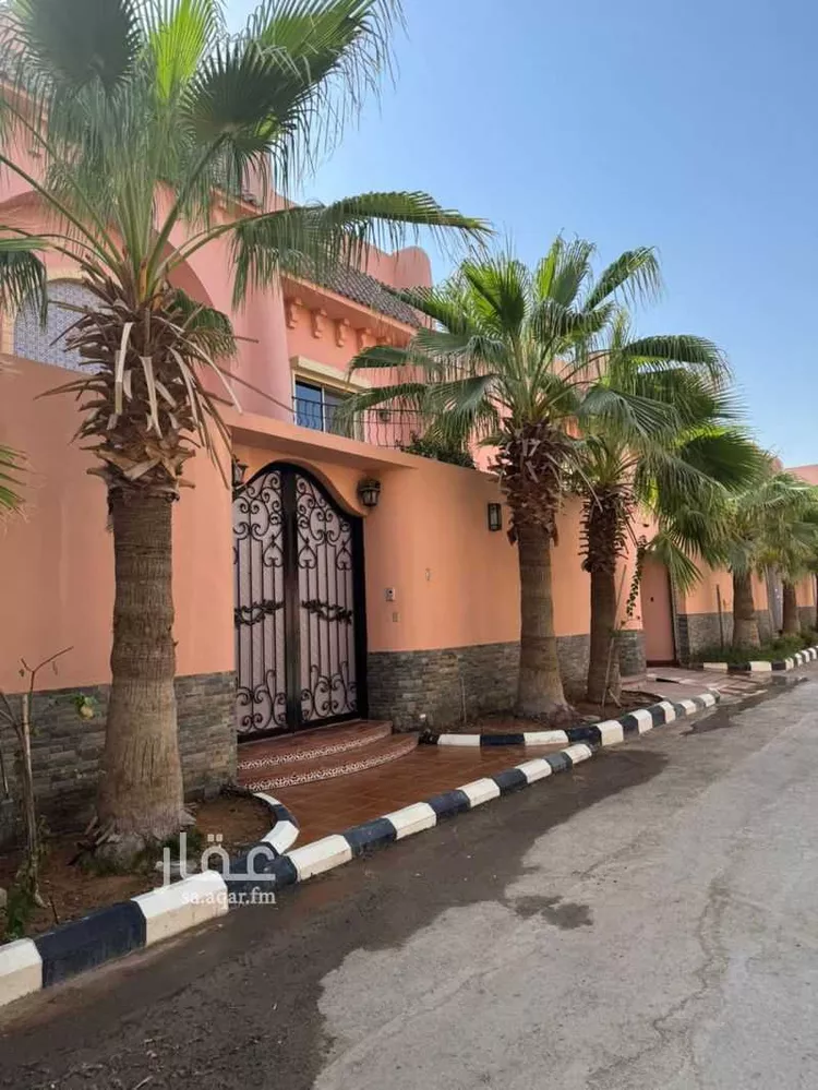 فيلا للإيجار في شارع عبدالله بن زيد, حي الملك عبدالله, مدينة الرياض, منطقة الرياض