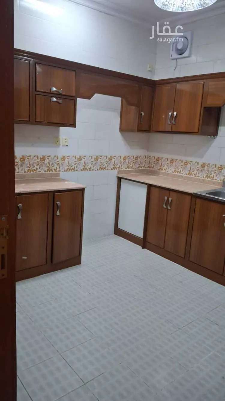 شقة للإيجار في شارع أبي جعفر بن أبي زيد, حي سلطانة, مدينة تبوك, منطقة تبوك صورة 4