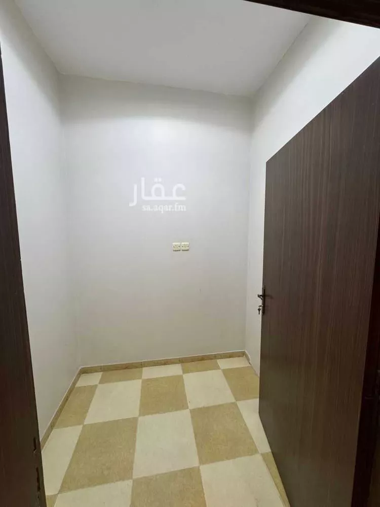 فيلا للإيجار في شارع صبرية, حي بدر, مدينة الرياض, منطقة الرياض 21