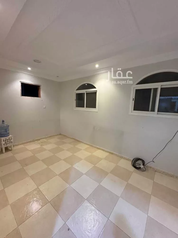 فيلا للإيجار في شارع صبرية, حي بدر, مدينة الرياض, منطقة الرياض 18