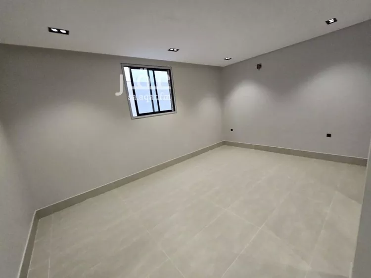 فيلا للبيع في شارع يحيى بن أكثم, حي عكاظ, مدينة الرياض, منطقة الرياض صورة 3